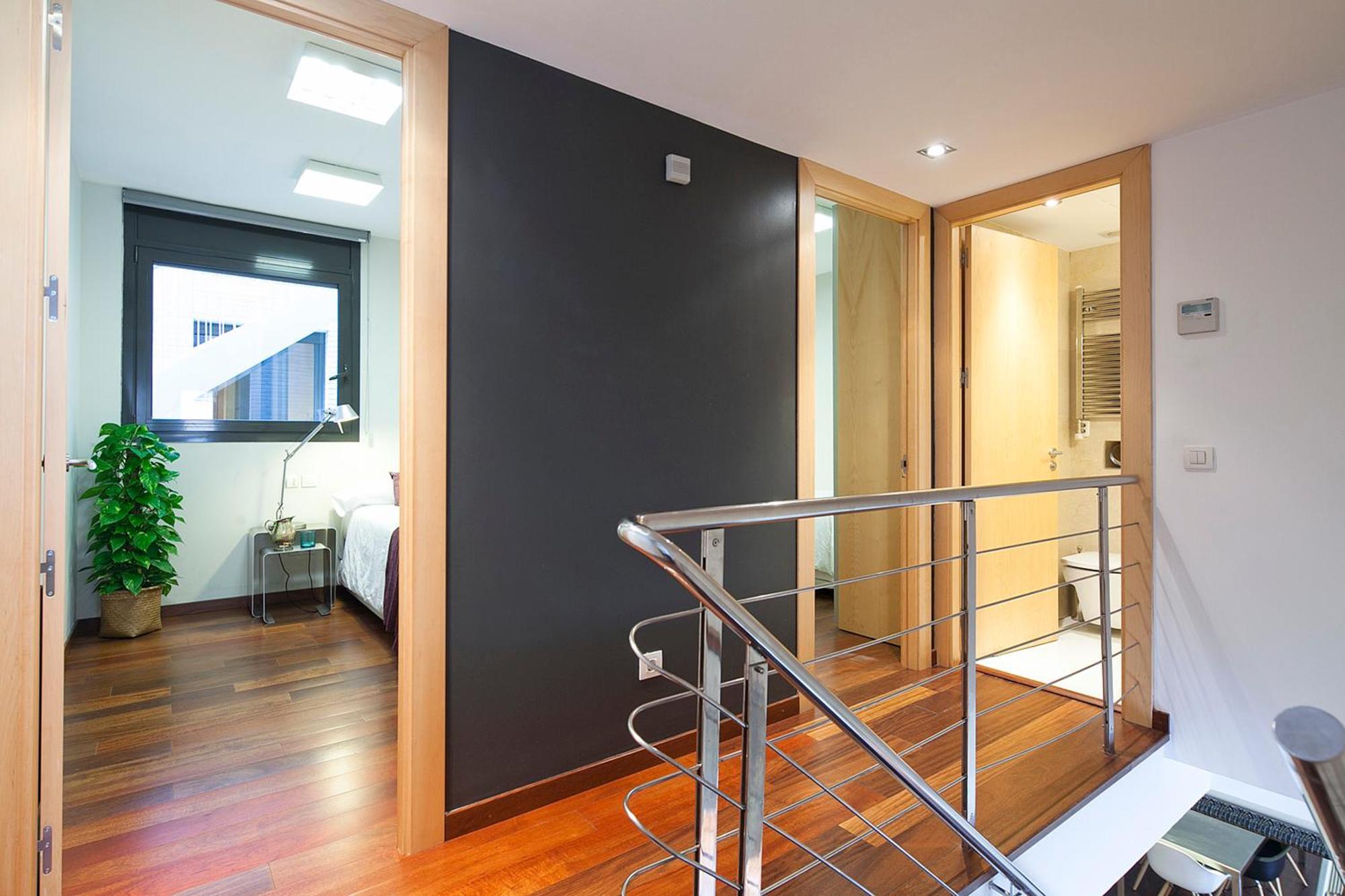 My Space Emirates - Splendid Apartment With Terrace And Pool Near Park Gueell Barcellona Esterno foto