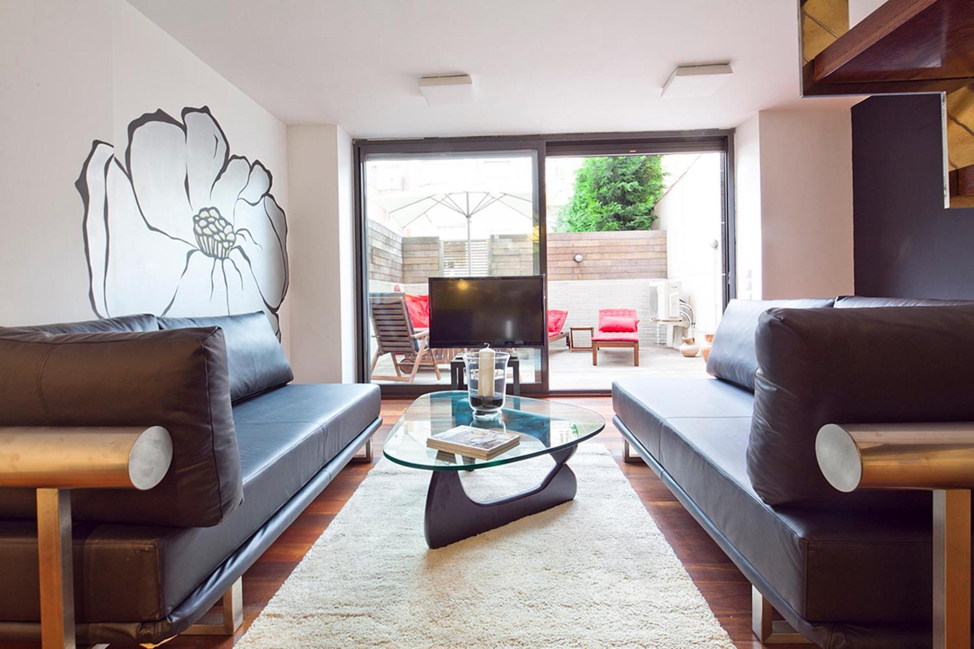 My Space Emirates - Splendid Apartment With Terrace And Pool Near Park Gueell Barcellona Esterno foto