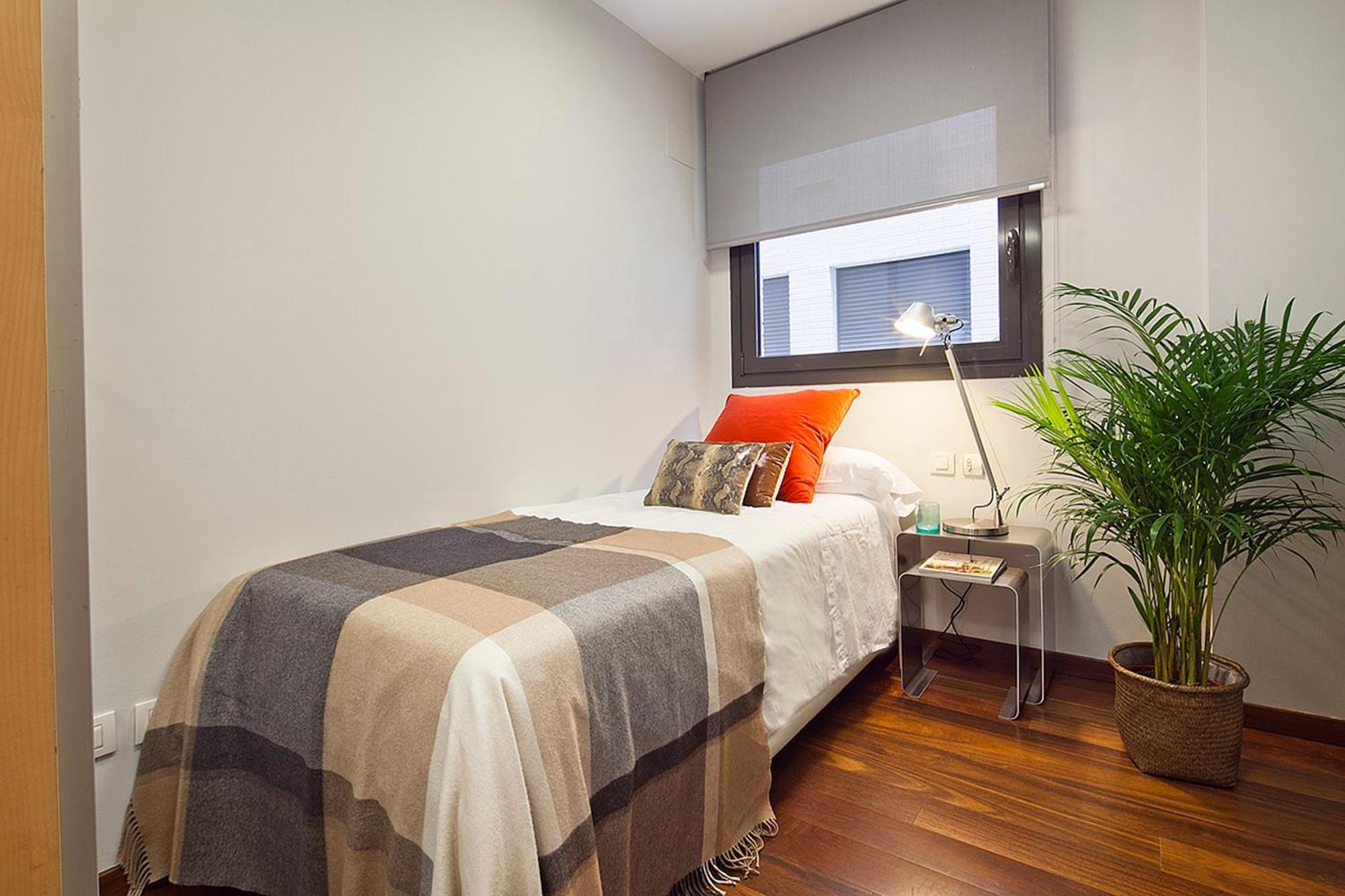 My Space Emirates - Splendid Apartment With Terrace And Pool Near Park Gueell Barcellona Esterno foto