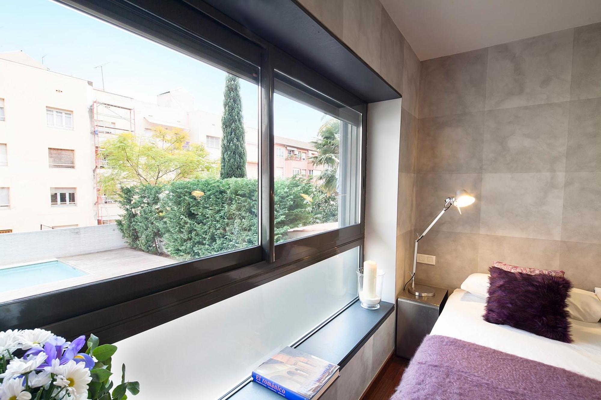 My Space Emirates - Splendid Apartment With Terrace And Pool Near Park Gueell Barcellona Esterno foto